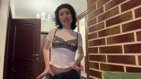 lesleypowderly online show from 07/23/26, 12:46