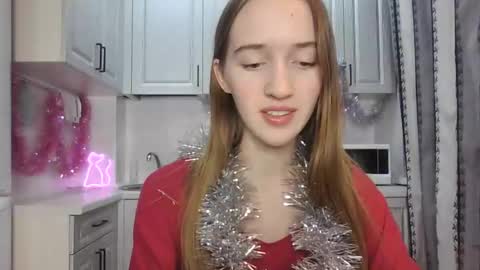  LESLIE   online show from 12/24/24, 03:16