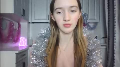  LESLIE   online show from 12/26/24, 12:14