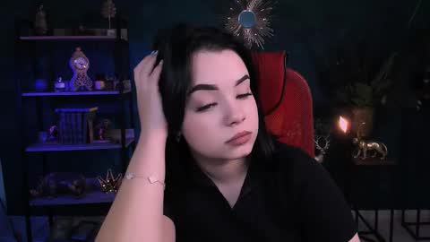 LeslieRowe online show from 10/10/25, 05:45