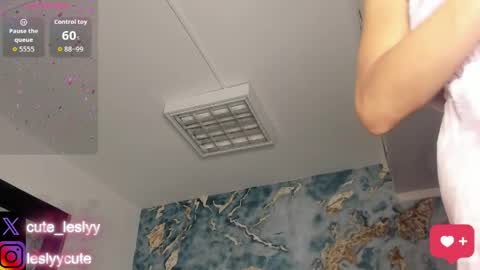 Snapshot of lesly_cutee chatting on 03/31/26, 11:21 lesly_cutee online show from 03/31/26, 11:21