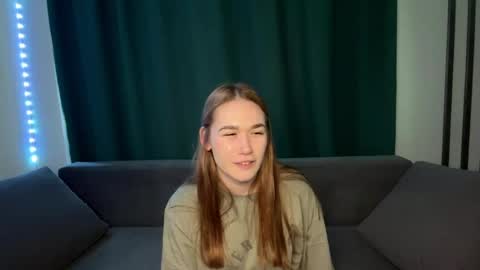 Snapshot of lessiemccoyle chatting on 06/08/26, 02:50 Hello my love Im Val online show from 06/08/26, 02:50