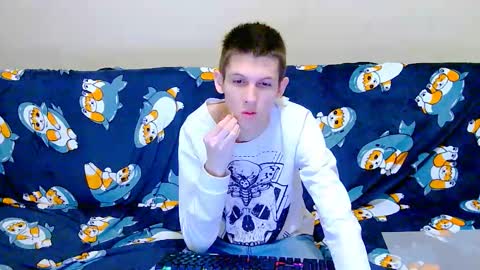 lester_broo online show from 12/16/25, 09:42