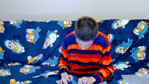 lester_broo online show from 12/19/25, 07:32