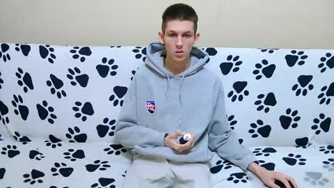 lester_broo online show from 04/30/26, 09:52