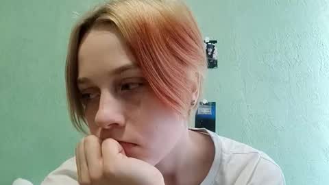 letitiaboteler online show from 11/26/25, 11:00