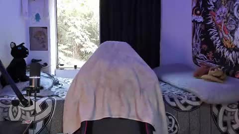   letrip  online show from 03/10/25, 12:15
