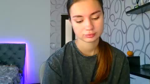 Emily online show from 10/16/25, 06:14