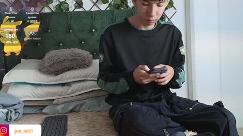 Levi  online show from 01/13/25, 01:39
