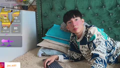 Levi  online show from 01/14/25, 12:56