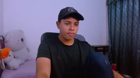 Snapshot of levii_7 chatting on 11/27/25, 10:23 0600AM-1200PM - online show from 11/27/25, 10:23