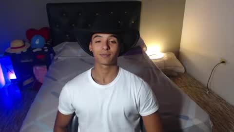 i  am lewis ly EDUARDO MEMDOZA15 online show from 07/29/26, 06:06