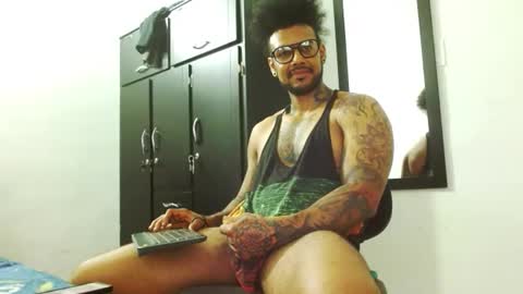 Lewis Strong online show from 09/18/25, 06:10