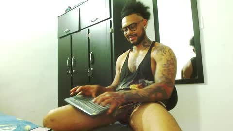 Lewis Strong online show from 09/20/25, 10:33