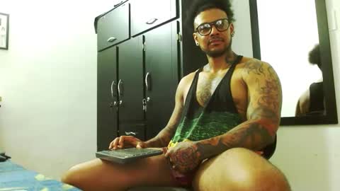 Lewis Strong online show from 09/28/25, 05:18