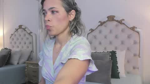 Snapshot of lexa_25_ chatting on 10/20/25, 11:32 online show from 10/20/25, 11:32