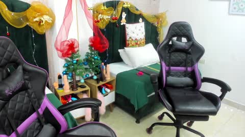 LexaDeRuso online show from 12/31/24, 11:42