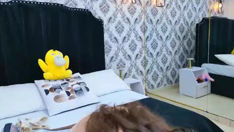 LexaDeRuso online show from 11/10/25, 07:46