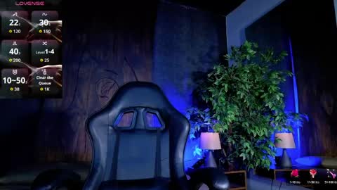 lexavega_ online show from 05/19/26, 10:43