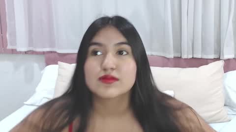 Gabrielle online show from 01/12/25, 02:19