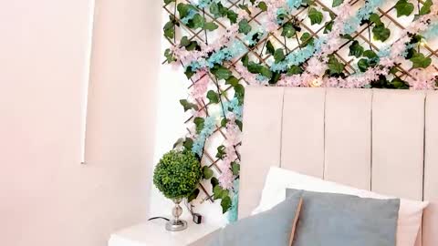 Gabrielle online show from 10/29/25, 10:28