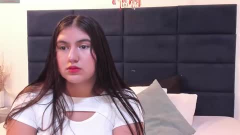 Snapshot of lexi_bloom chatting on 01/18/26, 10:30 Gabrielle online show from 01/18/26, 10:30