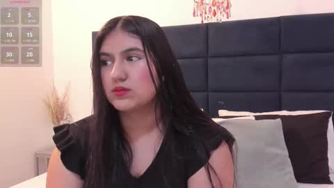 Snapshot of lexi_bloom chatting on 02/11/26, 11:04 Gabrielle online show from 02/11/26, 11:04