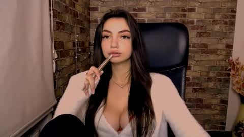 Alexia online show from 12/07/24, 04:25