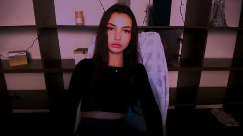 Alexia online show from 12/18/24, 03:33