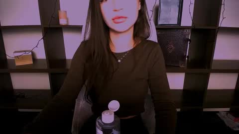 Alexia online show from 12/20/24, 07:39