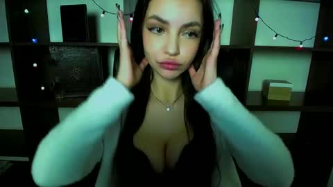 Alexia online show from 01/28/25, 07:00