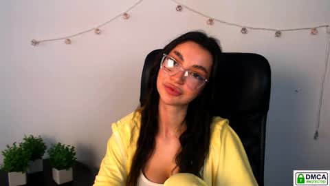 Alexia online show from 04/25/26, 01:41