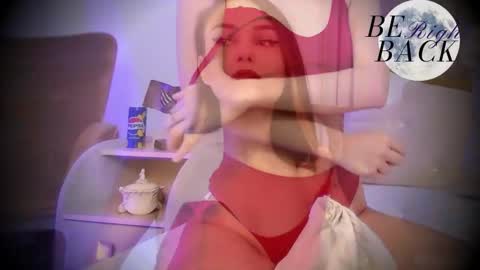 Luna online show from 09/23/25, 05:49