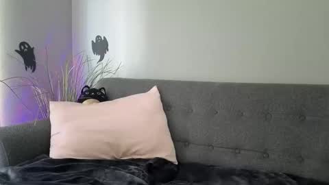 Lexi online show from 10/01/25, 07:09