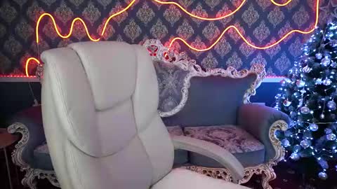 lexi_si online show from 12/28/24, 07:22