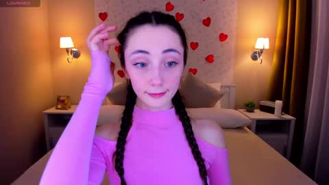 Lexi GTM2 MonWedThurSatSun 1000am-400pm online show from 02/15/25, 08:22