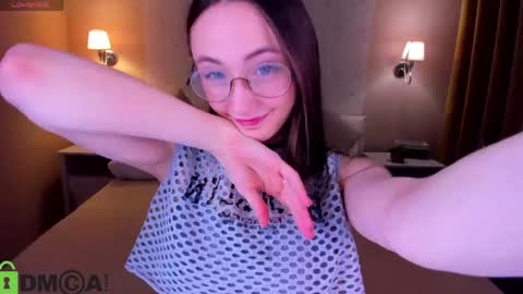 Snapshot of lexi_split chatting on 05/19/26, 01:56 Lexi GTM2 MonWedThurSatSun 1000am-400pm online show from 05/19/26, 01:56
