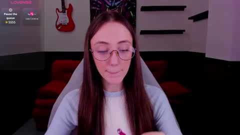 Snapshot of lexi_split chatting on 06/14/26, 01:47 Lexi GTM2 MonWedThurSatSun 1000am-400pm online show from 06/14/26, 01:47