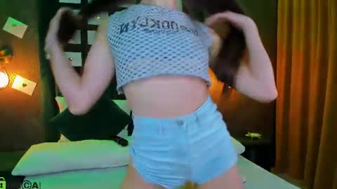 Lexi GTM2 MonWedThurSatSun 1000am-400pm online show from 07/22/26, 02:03