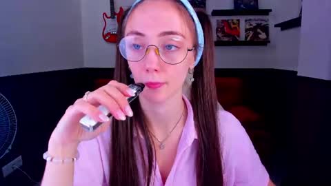 Lexi GTM2 MonWedThurSatSun 1000am-400pm online show from 07/26/26, 02:20