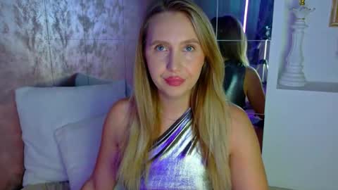 LEXXY online show from 11/12/25, 05:41