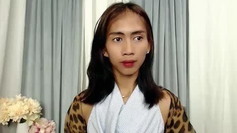 Snapshot of lexie_loveee chatting on 04/19/26, 02:49 lexie_loveee online show from 04/19/26, 02:49