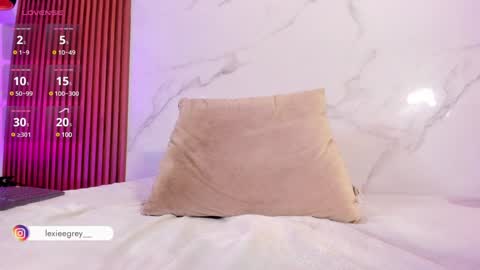 Lexie  online show from 12/30/24, 11:17