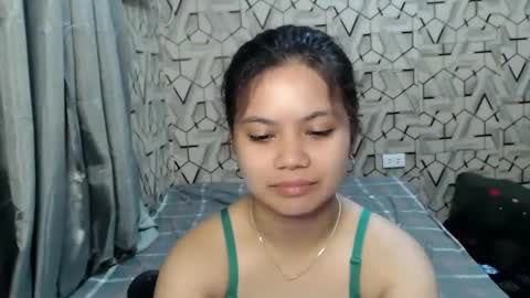 Snapshot of lexielar chatting on 03/04/25, 11:08 LEXIE online show from 03/04/25, 11:08