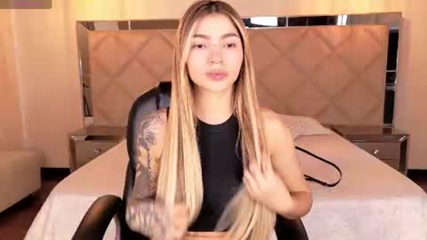 Lexie  online show from 07/13/26, 04:43