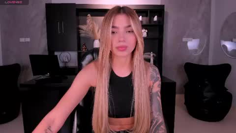 Lexie  online show from 07/25/26, 06:49