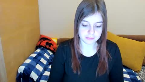 Snapshot of lexiluxlov chatting on 12/03/25, 08:00 Elisabeth online show from 12/03/25, 08:00