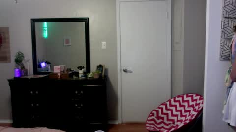 lexwyoex online show from 10/07/25, 12:08