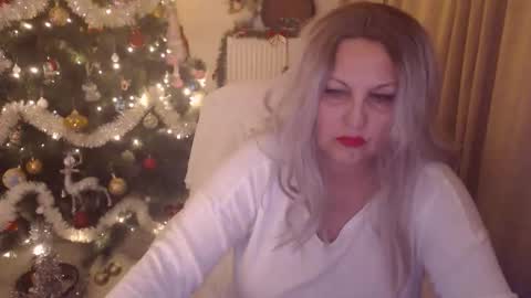 Hannah online show from 12/17/25, 10:27