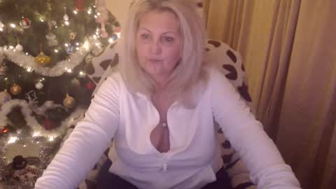 Hannah online show from 12/23/25, 12:52